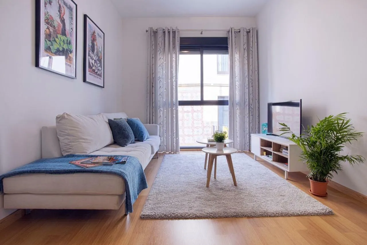 -Malagasunapts- Rooftop Pool & Free Parking