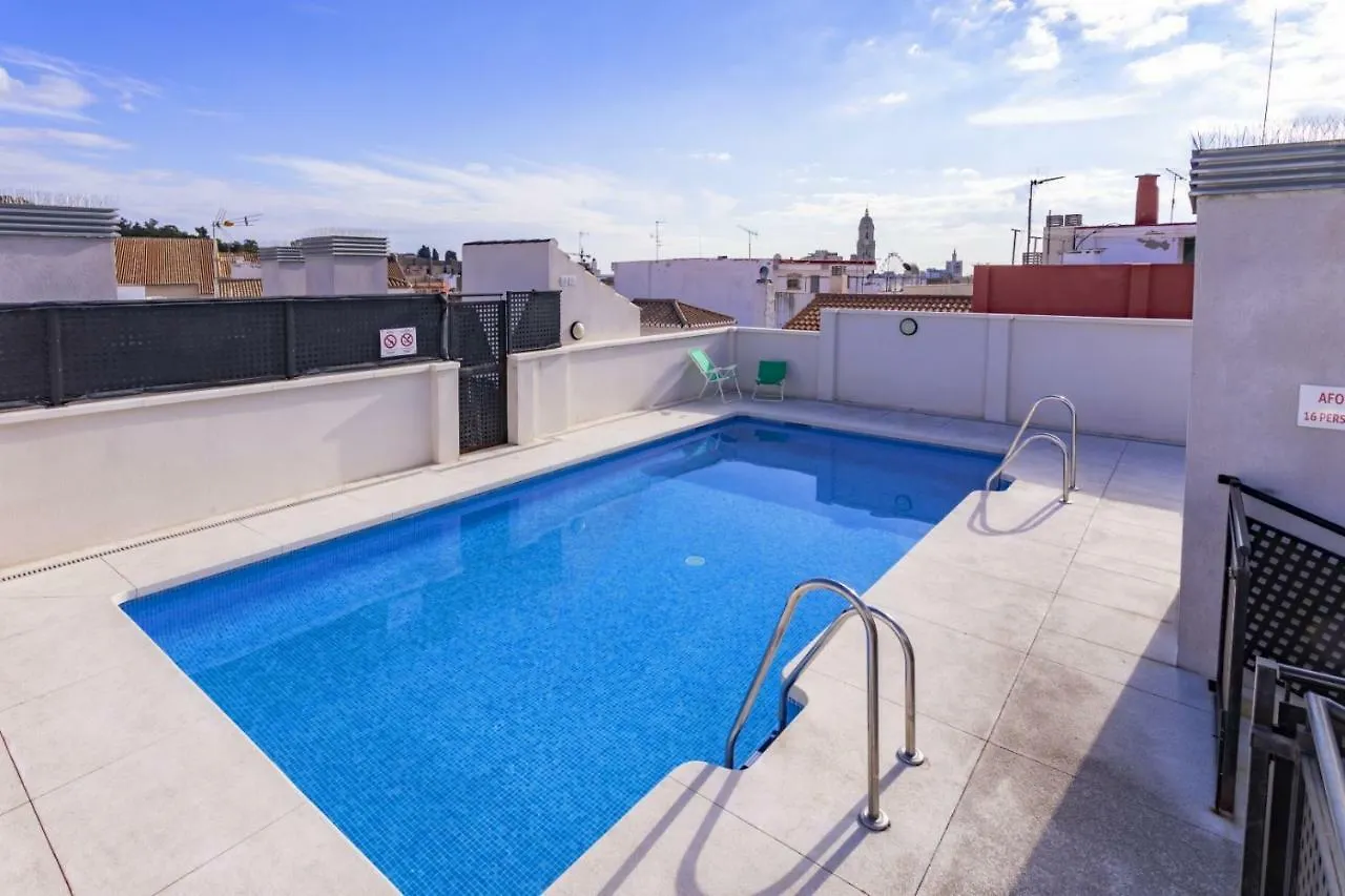 -Malagasunapts- Rooftop Pool & Free Parking