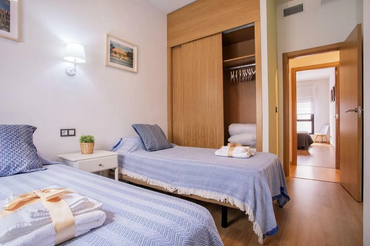 -Malagasunapts- Rooftop Pool & Free Parking Apartment